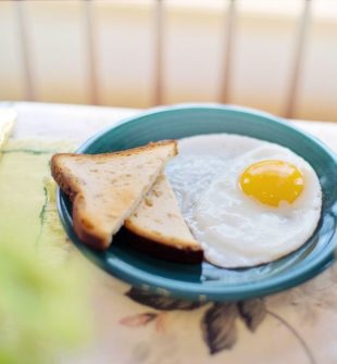 Brunch Ideer: En Guide til en Lækker og Inspirerende Morgenmad-Middag Kombination