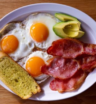 Brunch er en populær måde at starte dagen på for mange mennesker rundt om i verden